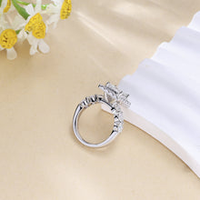 Load image into Gallery viewer, 18K natural pear-shaped diamond ring