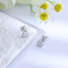 Load image into Gallery viewer, 18K natural baby's breath diamond earrings