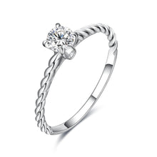Load image into Gallery viewer, 18K natural pear-shaped diamond ring