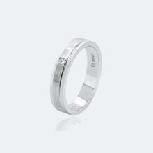 Load image into Gallery viewer, "Couple Ring" 18K light gold/princess diamond couple ring