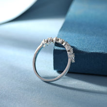 Load image into Gallery viewer, 18K natural pear-shaped diamond ring