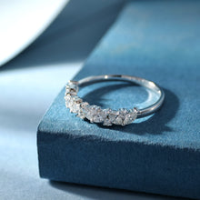 Load image into Gallery viewer, 18K natural pear-shaped diamond ring