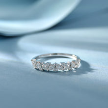Load image into Gallery viewer, 18K natural pear-shaped diamond ring