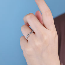 Load image into Gallery viewer, 18K natural pear-shaped diamond ring