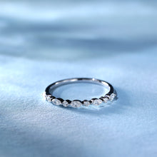 Load image into Gallery viewer, 18K natural pear-shaped diamond ring