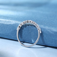 Load image into Gallery viewer, 18K natural pear-shaped diamond ring