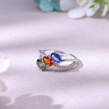 Load image into Gallery viewer, 18K natural egg-shaped sapphire colored gemstone diamond ring