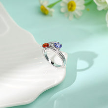 Load image into Gallery viewer, 18K natural pear-shaped sapphire diamond ring