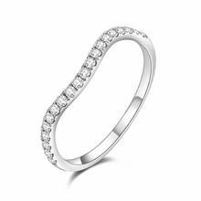 Load image into Gallery viewer, "Simple Lines" 18K natural white diamond linear V-shaped diamond ring