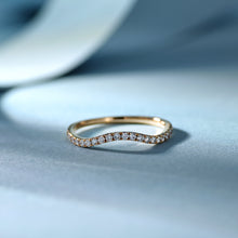 Load image into Gallery viewer, "Simple Lines" 18K natural white diamond linear V-shaped diamond ring