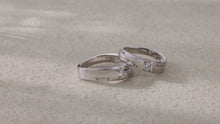 Load and play video in Gallery viewer, "Couple Ring" 18K rotatable custom-engraved couple diamond ring