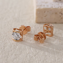 將圖片載入圖庫檢視器 18K心形鑲天然鑽石耳環

