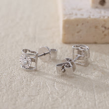 將圖片載入圖庫檢視器 18K心形鑲天然鑽石耳環
