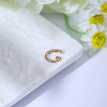 Load image into Gallery viewer, "Goddess Halo" 18K/750 white gold set with natural diamond earrings
