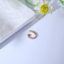 Load image into Gallery viewer, "Goddess Halo" 18K/750 white gold set with natural diamond earrings
