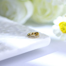 Load image into Gallery viewer, "Goddess Halo" 18K/750 white gold set with natural diamond earrings
