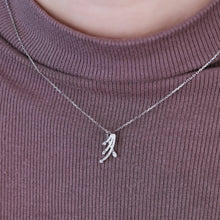 將圖片載入圖庫檢視器 18K馬眼鑽石吊墜
