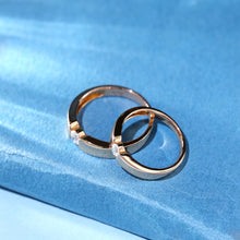 Load image into Gallery viewer, "Couple Ring" 18K rotatable custom-engraved couple diamond ring
