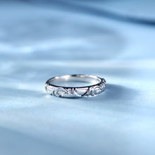 Load image into Gallery viewer, 18K natural pear-shaped diamond ring
