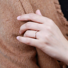 Load image into Gallery viewer, "Simple Lines" 18K natural white diamond linear V-shaped diamond ring
