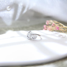 Load image into Gallery viewer, 18K natural pear-shaped diamond ring
